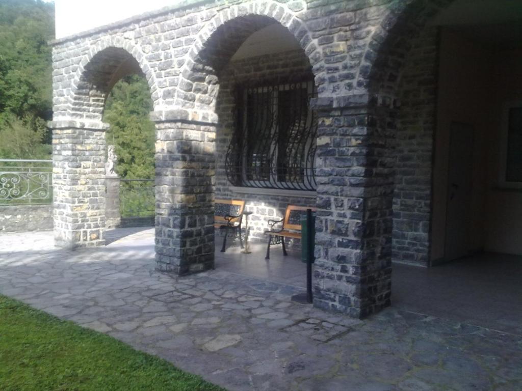 Hotel Villa Delle Ortensie Sant'Omobono Imagna Exterior foto