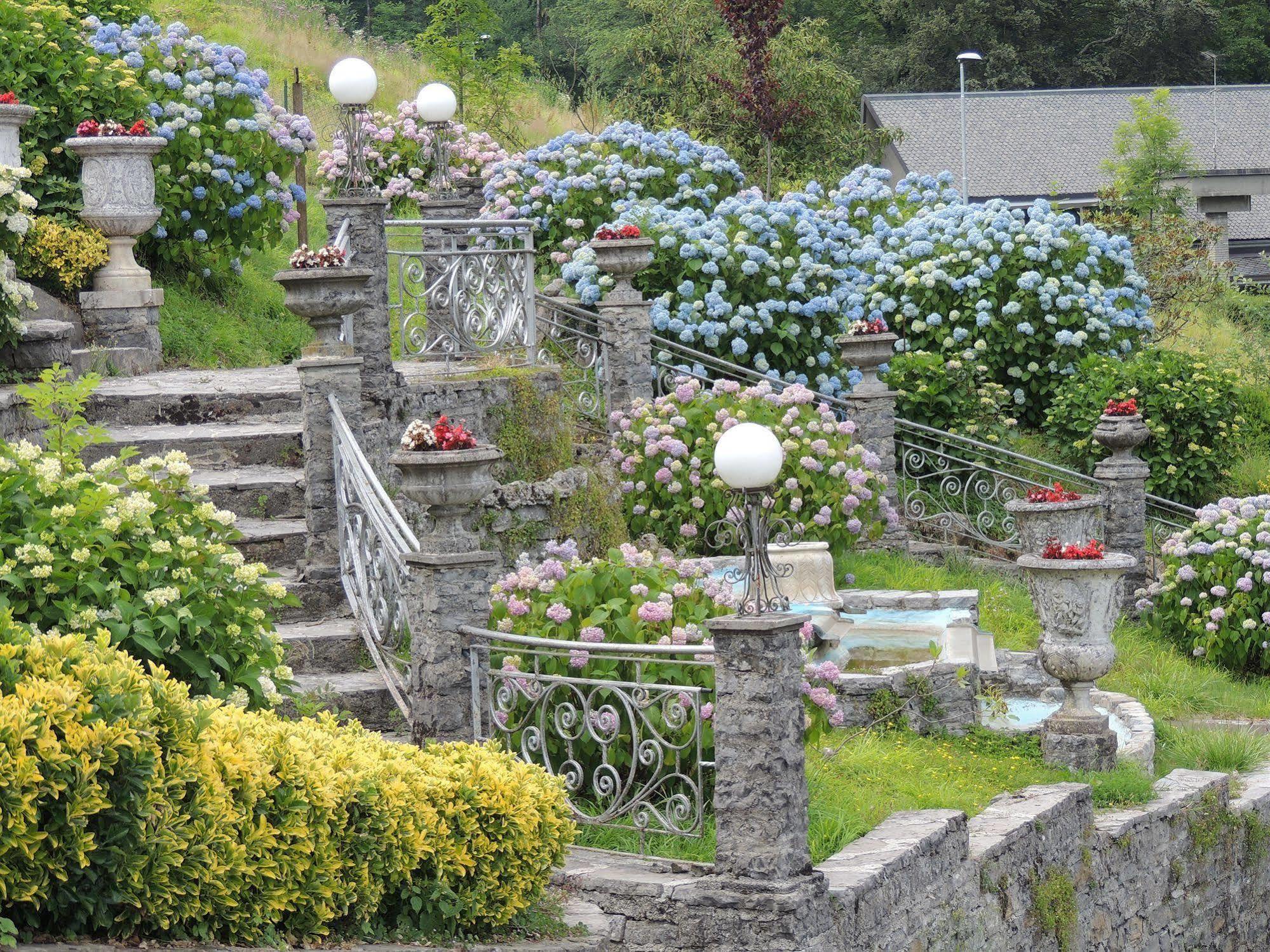 Hotel Villa Delle Ortensie Sant'Omobono Imagna Exterior foto